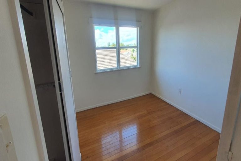 Photo of property in 15 Trentham Road, Papakura, 2110