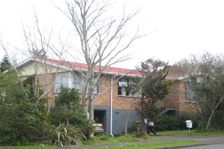 Photo of property in 10 Tavistock Street, Westown, New Plymouth, 4310