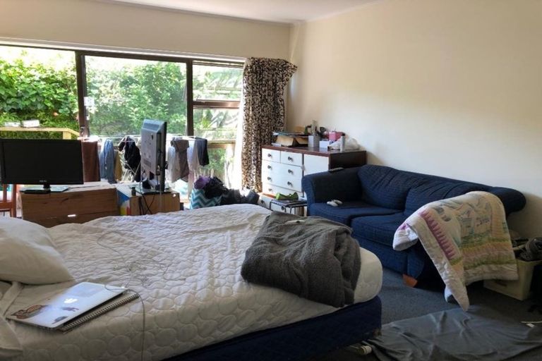 Photo of property in 27 Luxford Street, Berhampore, Wellington, 6023