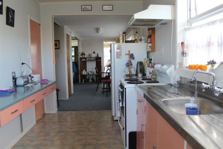 Photo of property in 12 Lilian Street, Te Kamo, Whangarei, 0112