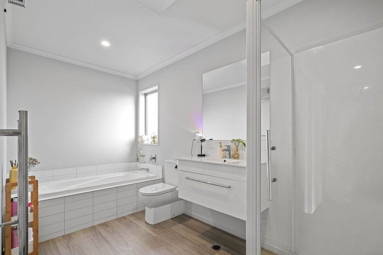 Photo of property in 52 Tippet Crescent, Wigram, Christchurch, 8025