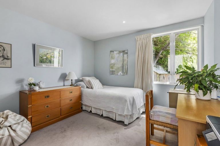 Photo of property in 353a Karaka Bay Road, Karaka Bays, Wellington, 6022