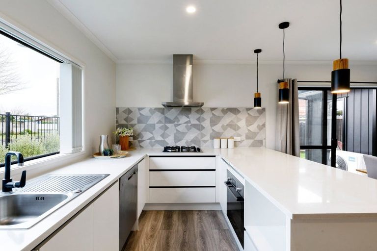 Photo of property in 1/16 Steele Road, Forest Lake, Hamilton, 3200