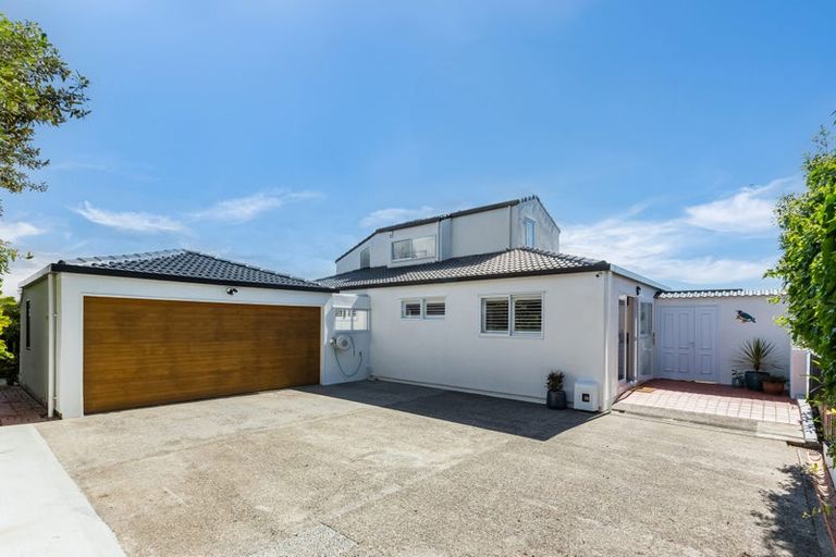 Photo of property in 120a Motuhara Road, Plimmerton, Porirua, 5026