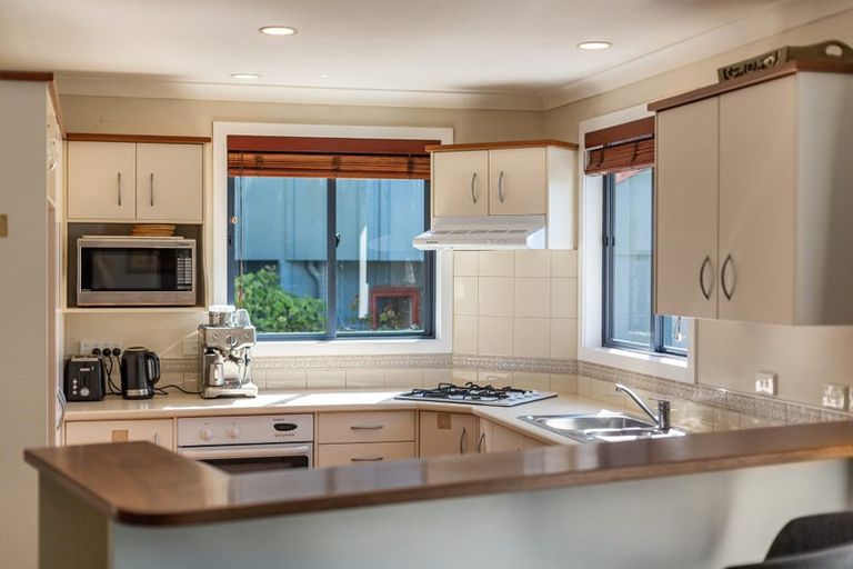 Photo of property in 295 Main Road, Tawa, Wellington, 5028