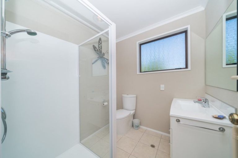 Photo of property in 21 Akaroa Avenue, Awapuni, Palmerston North, 4412