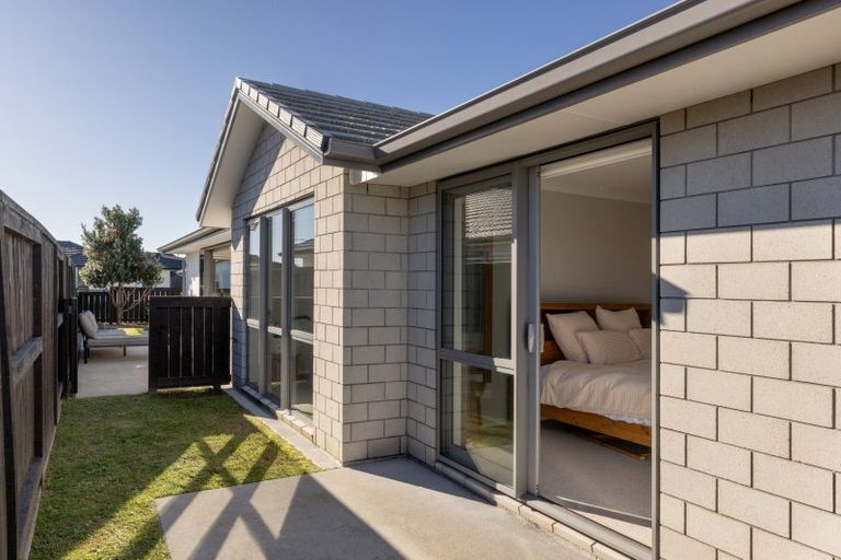 Photo of property in 43 Kaiora Drive, Papamoa Beach, Papamoa, 3118