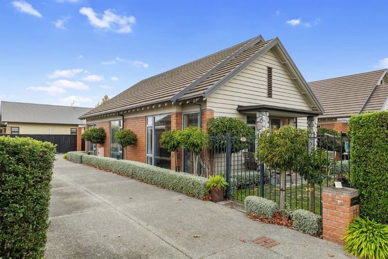 Photo of property in 33 Henley Green, Northwood, Christchurch, 8051