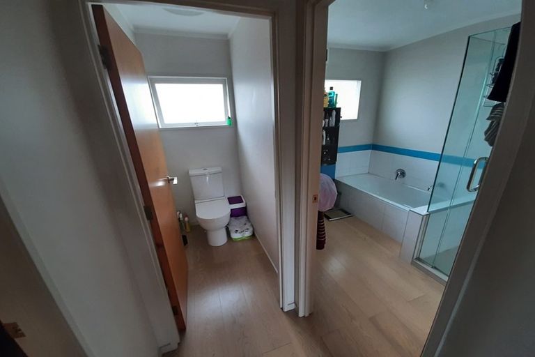 Photo of property in 2/73 Newhaven Terrace, Mairangi Bay, Auckland, 0630