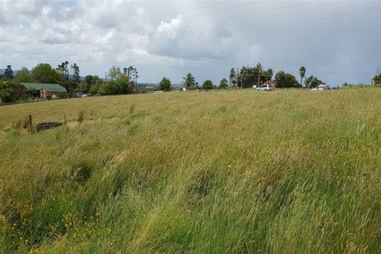 Photo of property in 141 Nixon Road, Taupaki, 0782