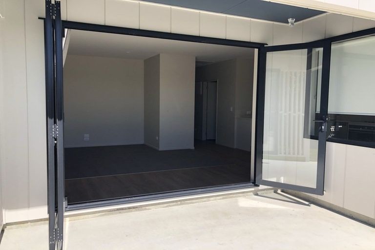 Photo of property in 4 Rahui Street, Strathmore Park, Wellington, 6022