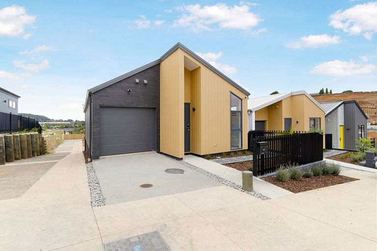 Photo of property in 41 Aituaa Road, Pukekohe, 2120
