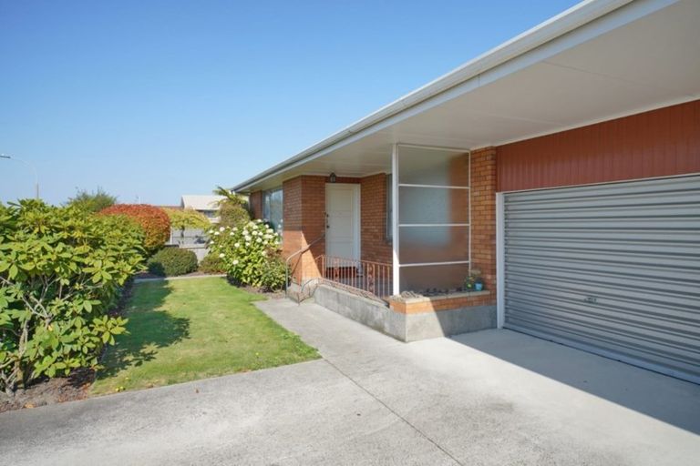 Photo of property in 2/4 Blakehall Place, Spreydon, Christchurch, 8024