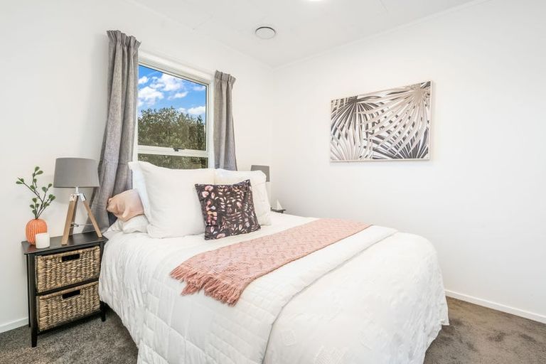 Photo of property in 4 Silverstone Place, Henderson, Auckland, 0612