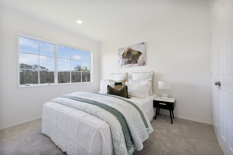 Photo of property in 2 Diana Place, Ranui, Auckland, 0612