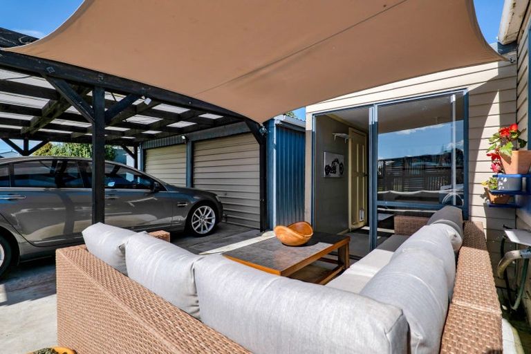 Photo of property in 10 Tauranga-a-ika Street, Manaia, 4612