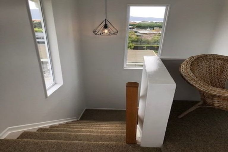 Photo of property in 111 Golf Road, Paraparaumu Beach, Paraparaumu, 5032