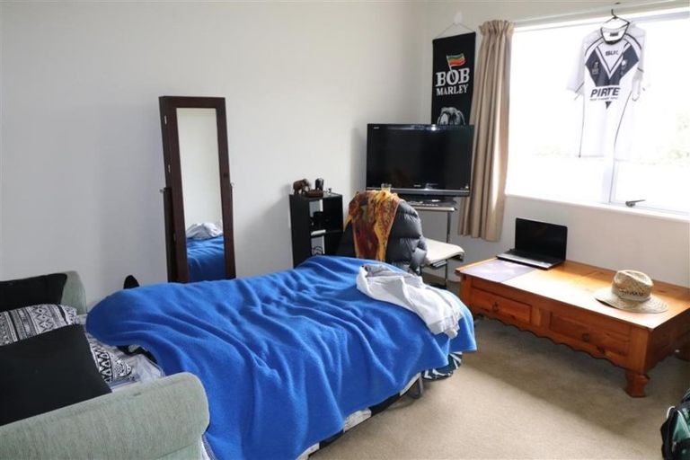 Photo of property in 5 Swain Grove, Riverstone Terraces, Upper Hutt, 5018