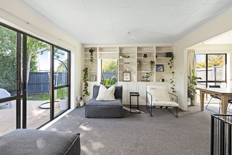 Photo of property in 36 James Cook Street, Havelock North, 4130