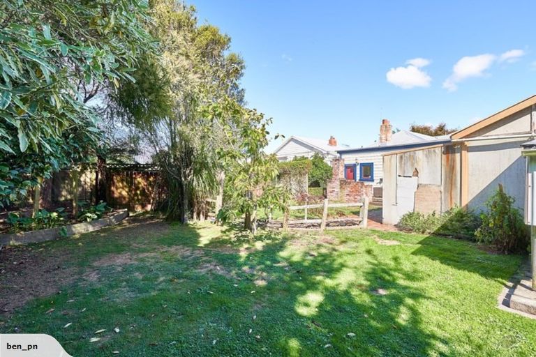 Photo of property in 11 Hereford Street, West End, Palmerston North, 4410