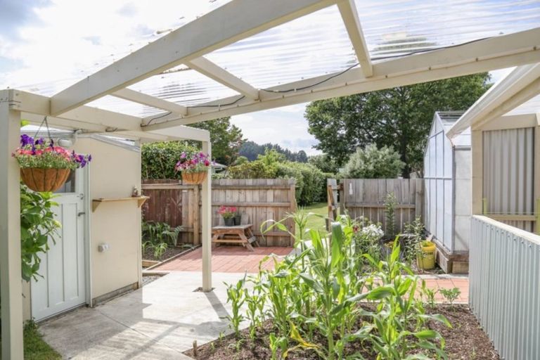 Photo of property in 82 Rangipoia Place, Turangi, 3334