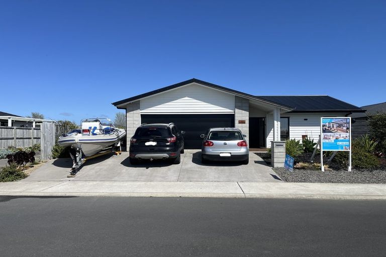 Photo of property in 155 Kupe Drive, Whitianga, 3510