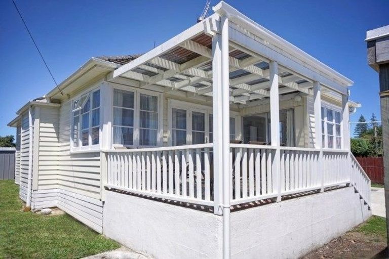 Photo of property in 3a Seddon Street, Te Puke, 3119
