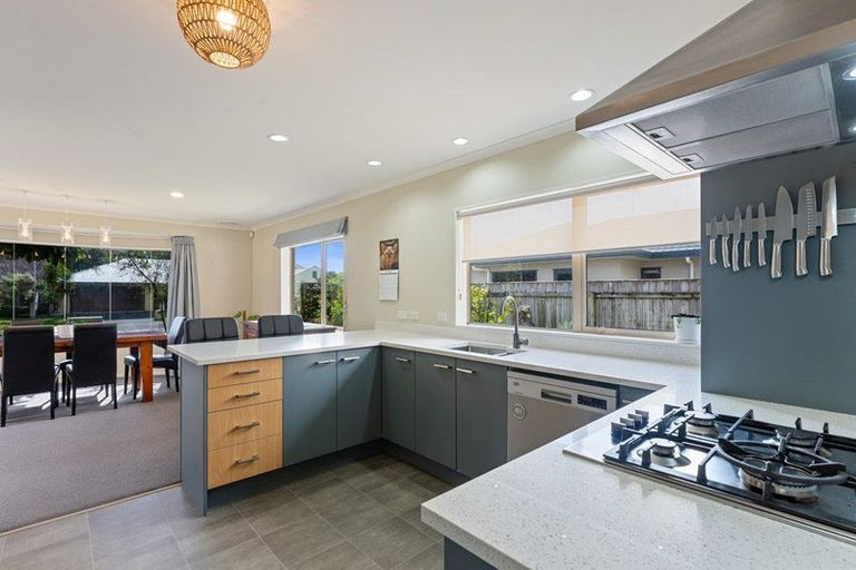Photo of property in 106 Weggery Drive, Waikanae Beach, Waikanae, 5036