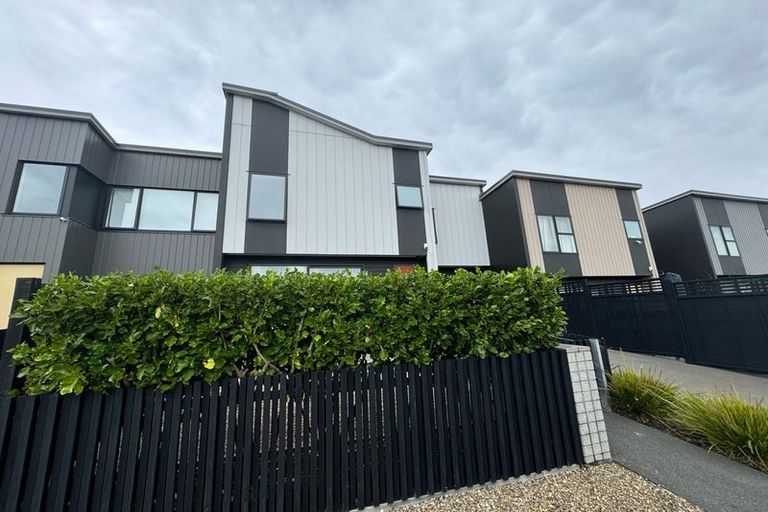 Photo of property in 14 Karengo Street, Long Bay, Auckland, 0630