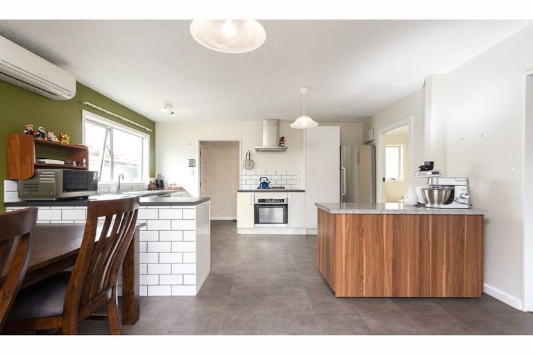 Photo of property in 6 King Street, Doyleston, 7682