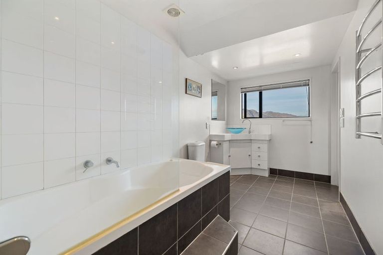 Photo of property in 105 Goldfield Heights, Queenstown, 9300