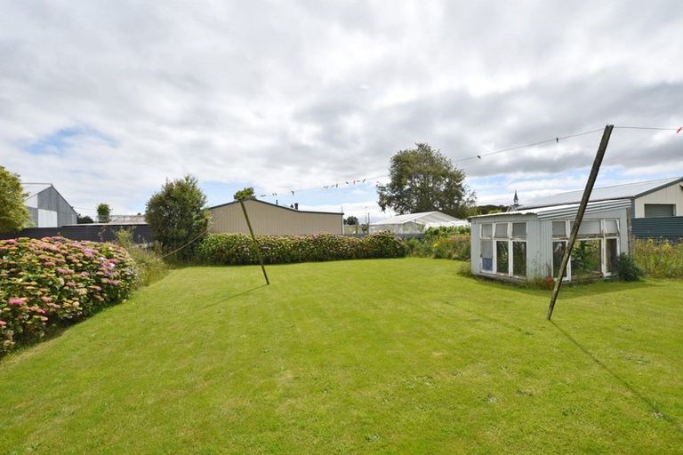 Photo of property in 10 Bridge Street, Tuatapere, 9620