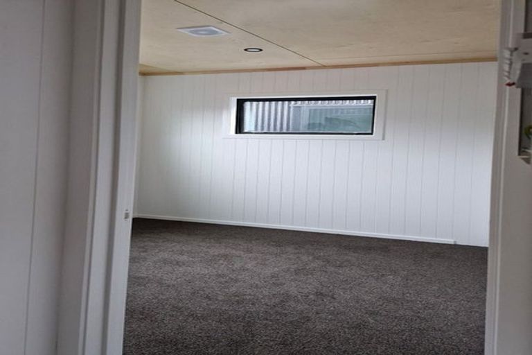 Photo of property in 40 Breakwater Road, Moturoa, New Plymouth, 4310