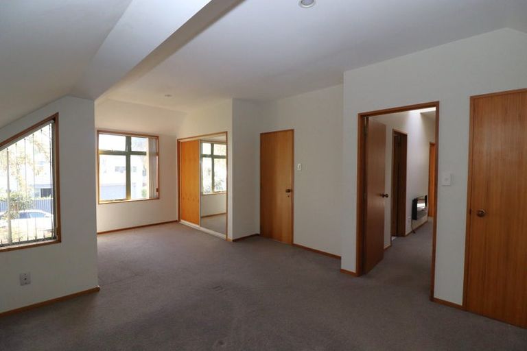 Photo of property in 15 Brockworth Place, Riccarton, Christchurch, 8011