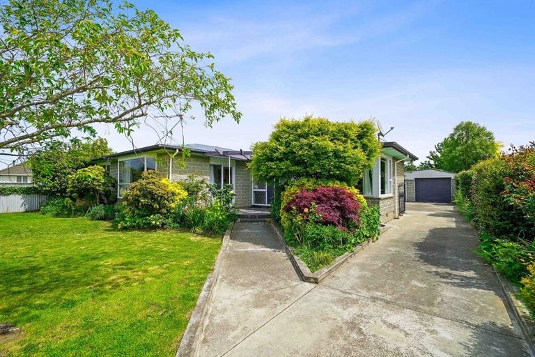 Photo of property in 25 Mortlake Street, Islington, Christchurch, 8042
