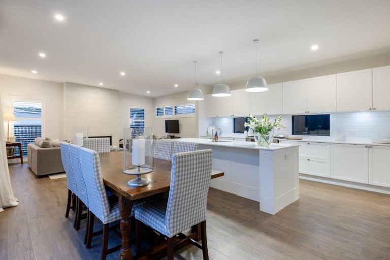 Photo of property in 12 Tuangi Way, Papamoa Beach, Papamoa, 3118