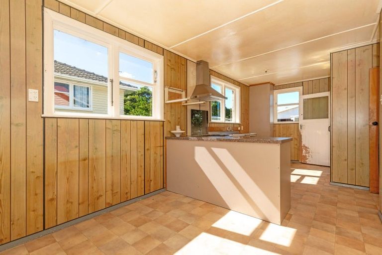 Photo of property in 66 Dalton Street, Outer Kaiti, Gisborne, 4010