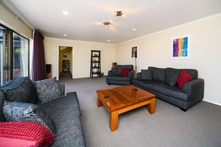 Photo of property in 40 Lincoln Terrace, Hokowhitu, Palmerston North, 4410