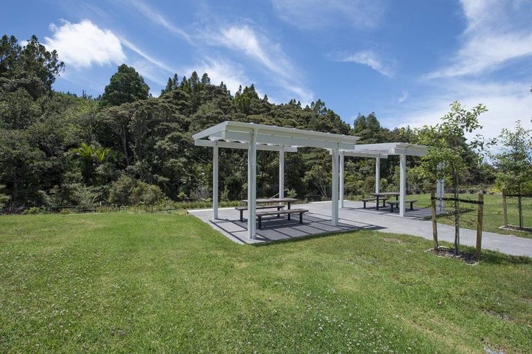 Photo of property in 2 Eaves Bush Parade, Orewa, 0931