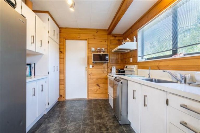 Photo of property in 36 Estuary Crescent, Fairfield, Dunedin, 9018