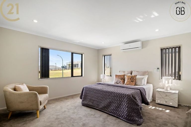 Photo of property in 7e Boeing Place, Goodwood Heights, Auckland, 2105