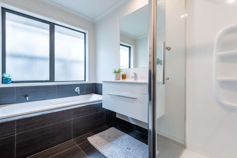 Photo of property in 11 Lusk Way, Patumahoe, Pukekohe, 2679