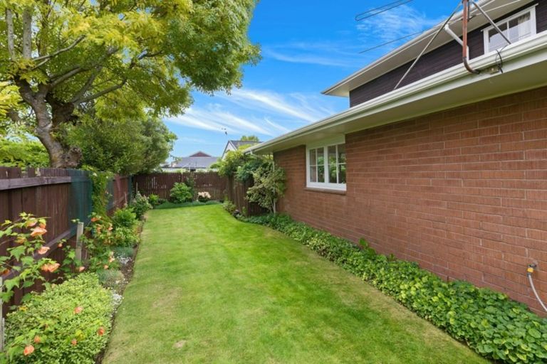 Photo of property in 6 Hanover Place, Ilam, Christchurch, 8041