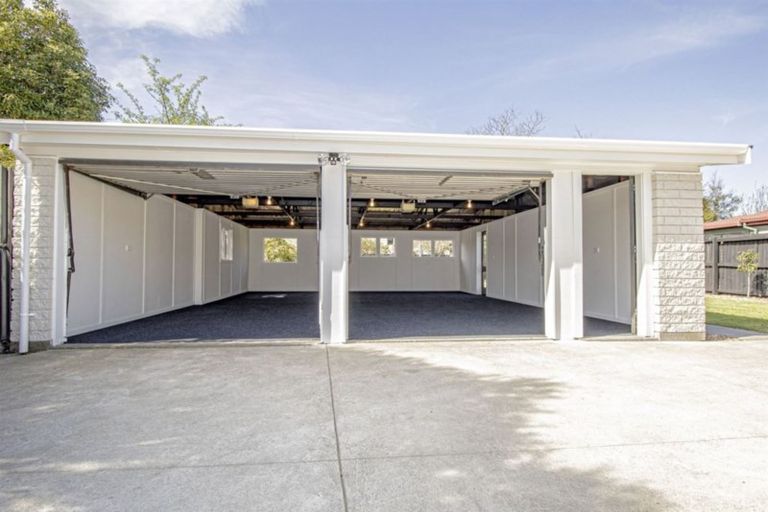 Photo of property in 4 Shaftesbury Street, Avonhead, Christchurch, 8042