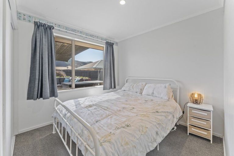 Photo of property in 10 Whiting Drive, Wakefield, 7025