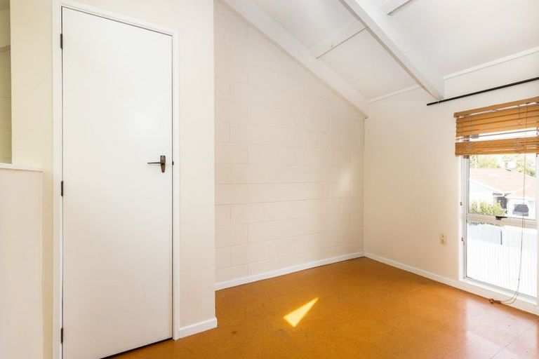 Photo of property in 5a Carvell Street, Blenheim, 7201