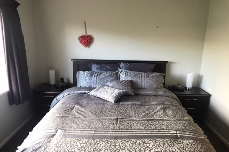 Photo of property in 53 Chartwell Drive, Crofton Downs, Wellington, 6035