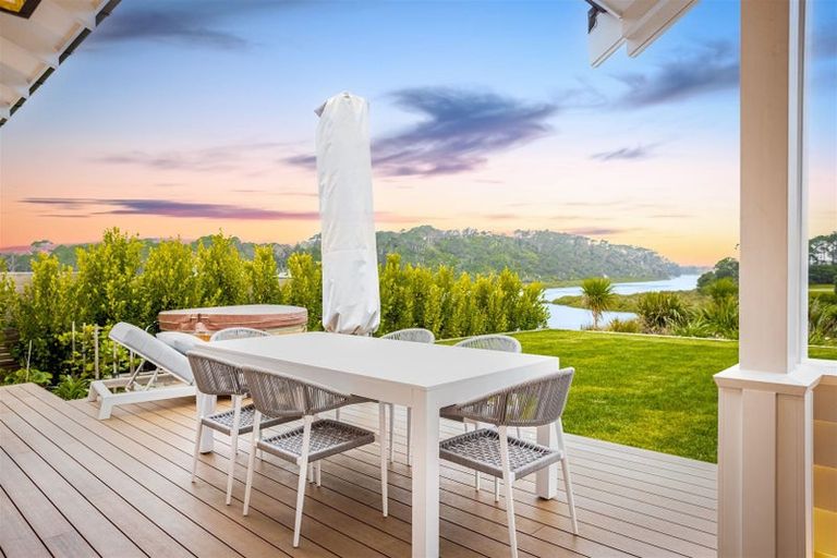 Photo of property in 6 William Blake Way, Riverhead, 0820