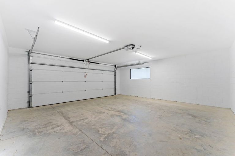 Photo of property in 12a Walbrook Road, Manly, Whangaparaoa, 0930