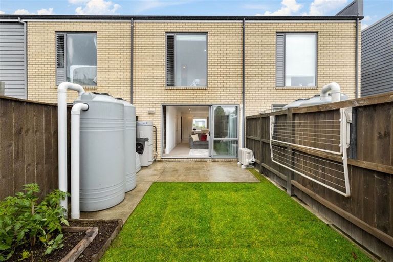 Photo of property in 14 Shelduck Way, Hobsonville, Auckland, 0616